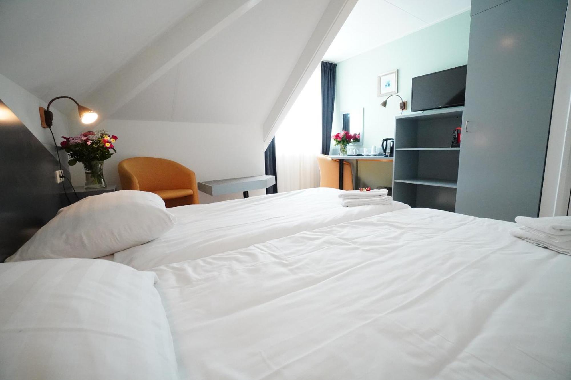 Hotel Den Burg Room photo